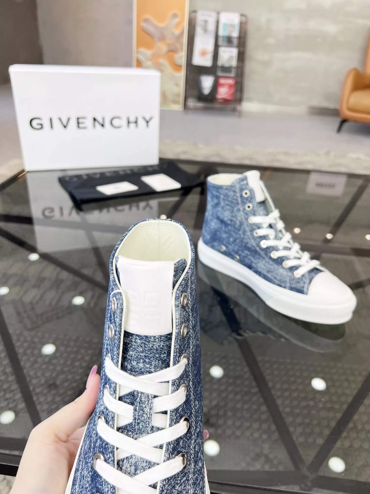 givenchy high tops chaussures pour homme s_12b4aab4